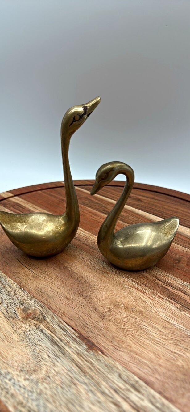 Pair of Brass Swan Figurines - Bird Animal Figurine Decor (2 pcs Set)